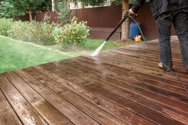 Best Pool Deck Cleaning  in Bayport, NY